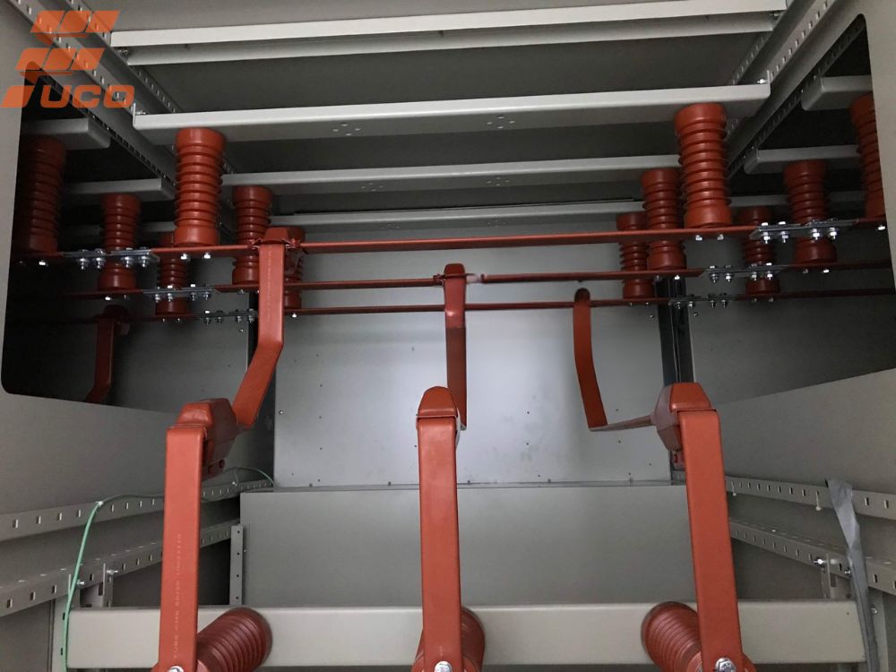 khoảng cách giữa các thanh cái trong tủ điện ≥6.3mm Cách lắp thanh cái trong tủ điện